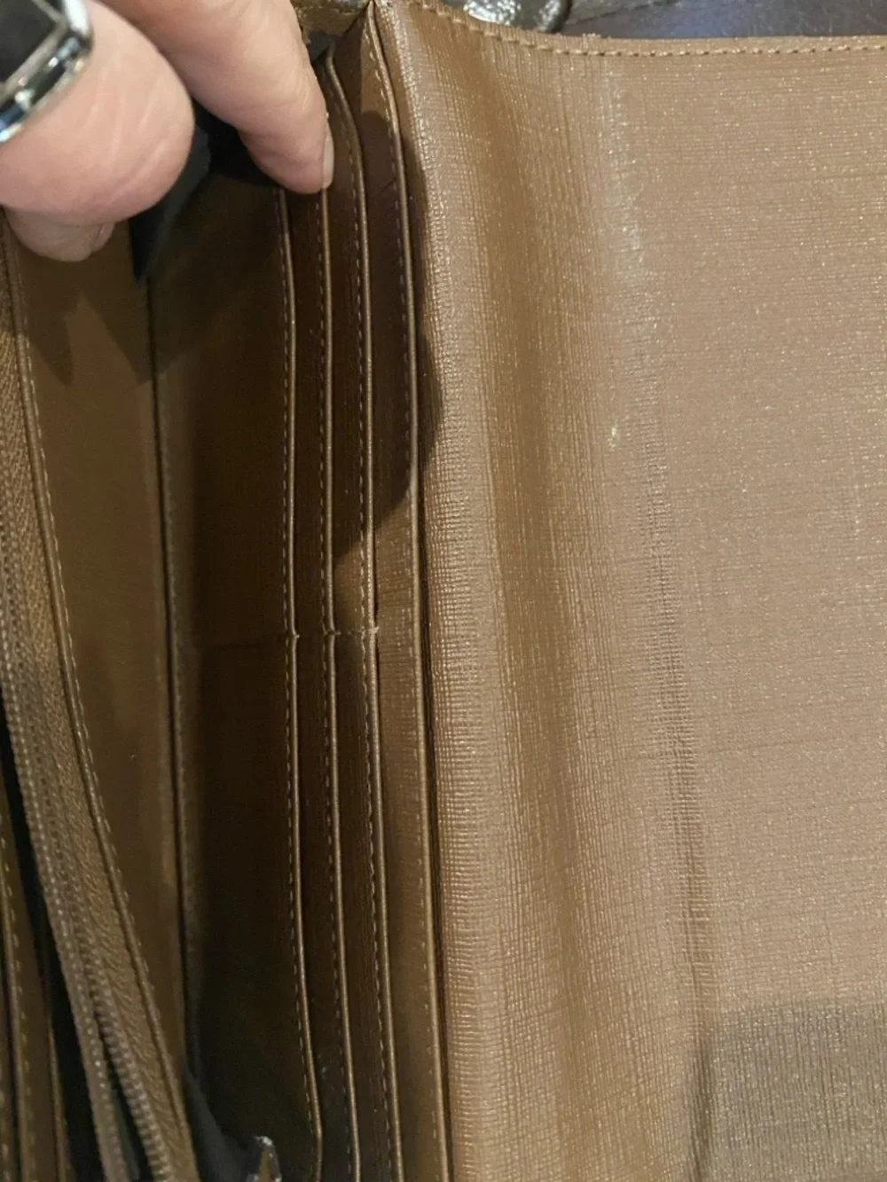 Rehab/Project!! Gucci Beige Monogram Canvas Wallet with buckle detail. - Picture 7 of 11